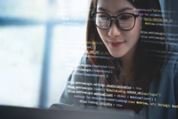 Programmer入行容易嗎？政府Programmer人工、課程、工作內容&常見問題