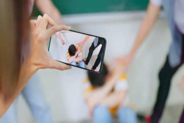 孩子遇到霸凌如何保護自己？父母可以教給孩子的應對霸凌指南
